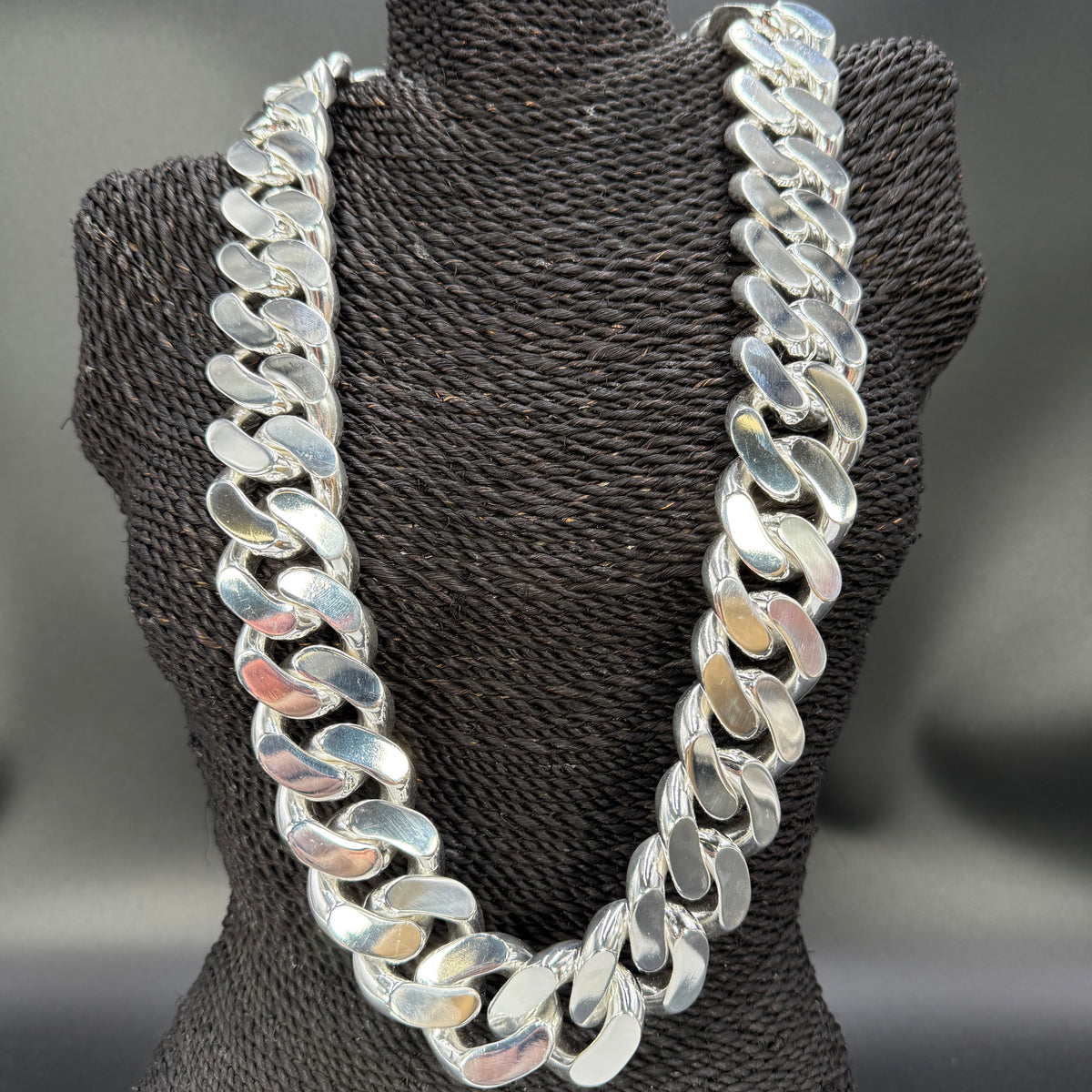 Curb 600 - 23.0mm - Sterling Silver Curb Chain Necklace